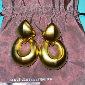 Authentic Givenchy Vintage Chunky Gold Tone Clip Earrings